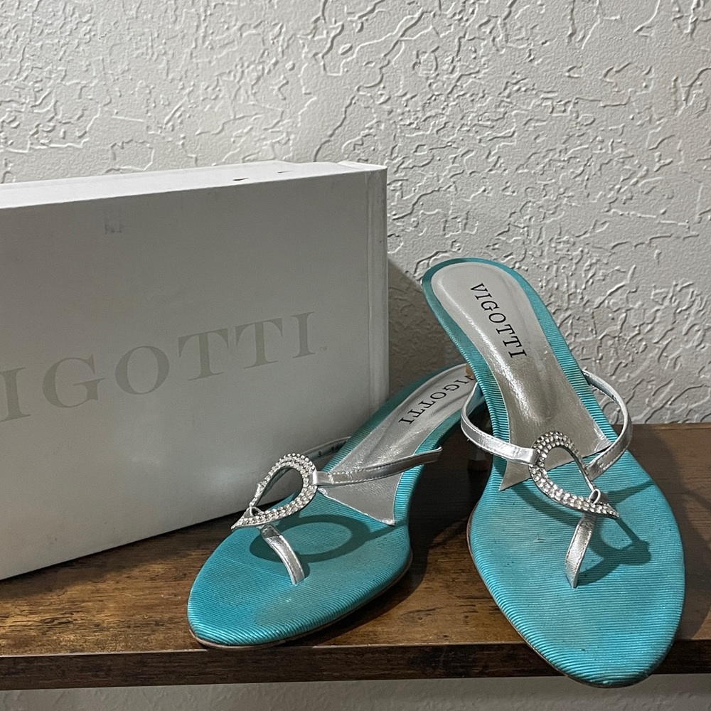 Vigotti Crystal Turquoise Sandals w/ Kitten Heels Sz. 9 1/2